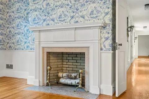 2 Kenilworth Rd, Wellesley, MA 02482 photo 8