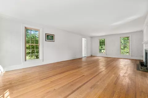 2 Kenilworth Rd, Wellesley, MA 02482 photo 11