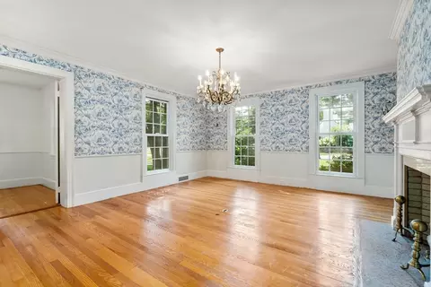 2 Kenilworth Rd, Wellesley, MA 02482 photo 7
