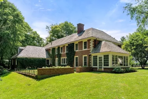 2 Kenilworth Rd, Wellesley, MA 02482 photo 36