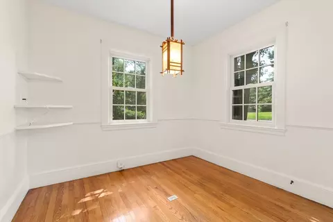 2 Kenilworth Rd, Wellesley, MA 02482 photo 17