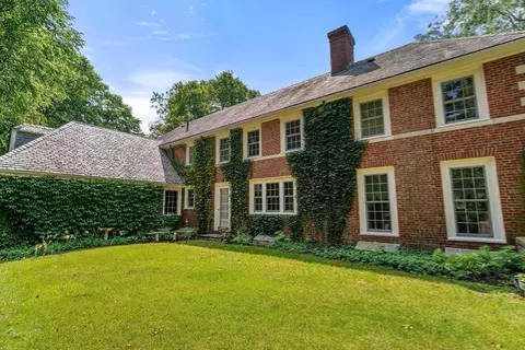 2 Kenilworth Rd, Wellesley, MA 02482 photo 38