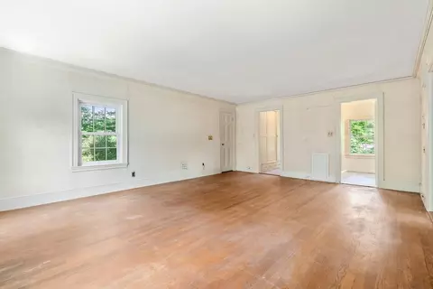 2 Kenilworth Rd, Wellesley, MA 02482 photo 21