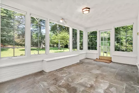 2 Kenilworth Rd, Wellesley, MA 02482 photo 13
