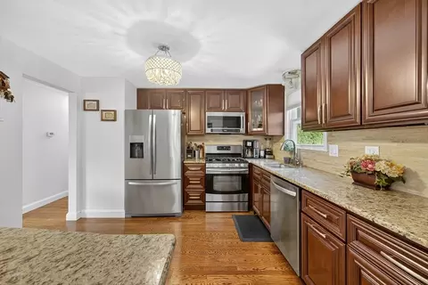 37 Westgate Rd, Framingham, MA 01701 photo 13