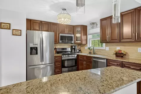 37 Westgate Rd, Framingham, MA 01701 photo 10