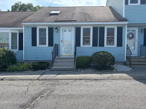 241 Broadway Rd #53, Dracut, MA 01826