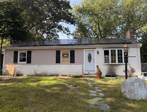 85 Indian Run Rd, Bellingham, MA 02019