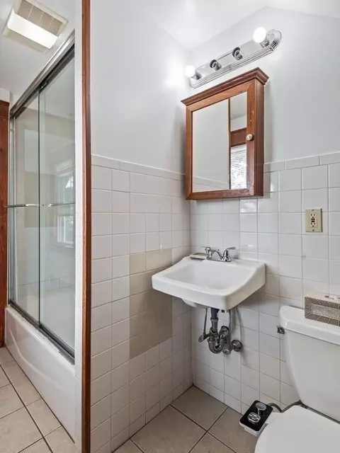 219 Hamilton St, Worcester, MA 01604 photo 31
