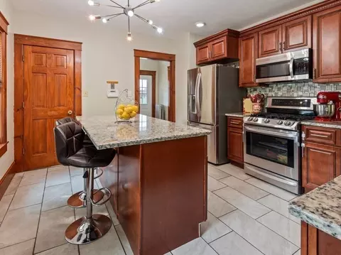 219 Hamilton St, Worcester, MA 01604 photo 20