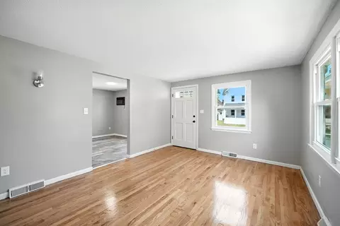 55 Governor St, Springfield, MA 01104 photo 9