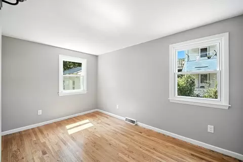 55 Governor St, Springfield, MA 01104 photo 16