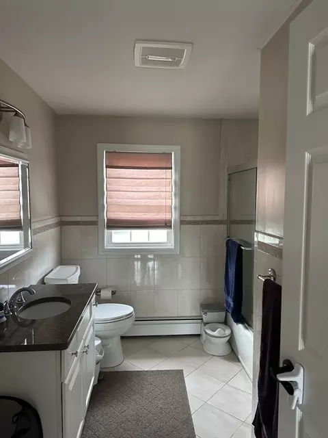 52 Pershing Ave, Acushnet, MA 02743 photo 5