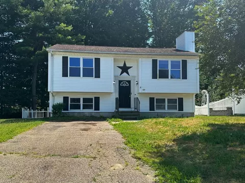 82 4th St, Worcester, MA 01602 photo 3