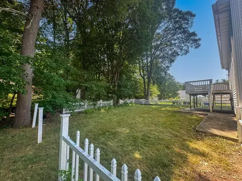 82 4th St, Worcester, MA 01602 photo 5