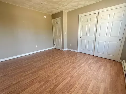 82 4th St, Worcester, MA 01602 photo 9