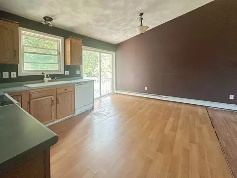 82 4th St, Worcester, MA 01602 photo 23