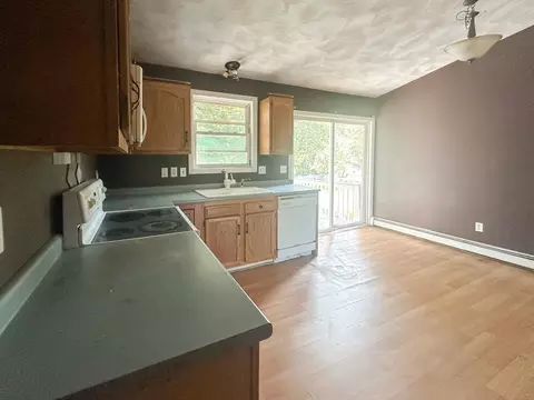 82 4th St, Worcester, MA 01602 photo 22