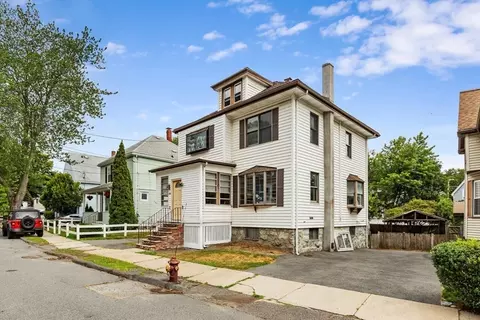 24 Endicott St, Saugus, MA 01906