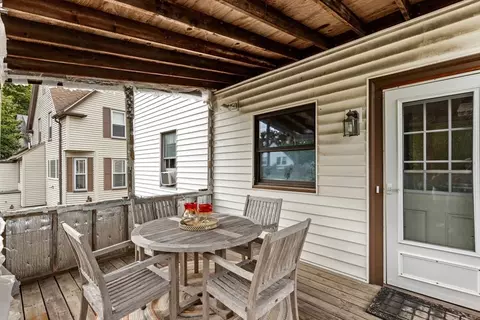 24 Endicott St, Saugus, MA 01906 photo 30