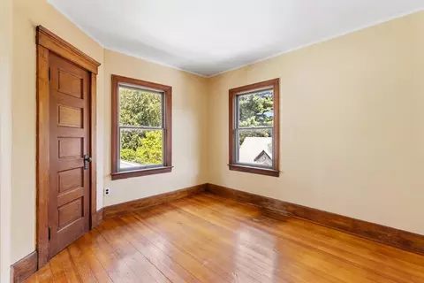 24 Endicott St, Saugus, MA 01906 photo 23
