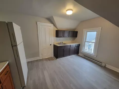 68 Waverly St, Springfield, MA 01107 photo 16