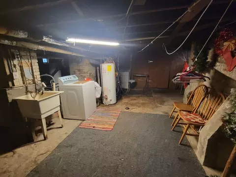 68 Waverly St, Springfield, MA 01107 photo 25