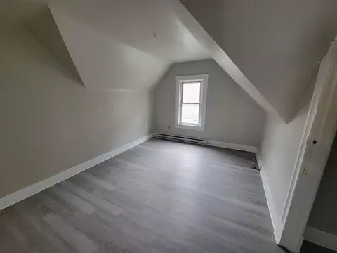 68 Waverly St, Springfield, MA 01107 photo 19