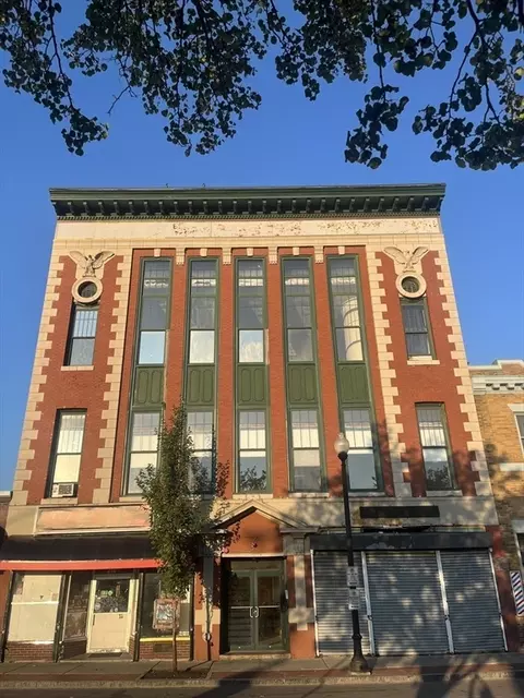 202 Broadway #33, Lawrence, MA 01841