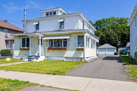 62 Charpentier Blvd, Chicopee, MA 01013