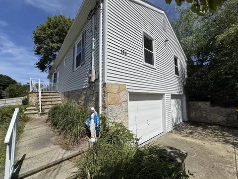 156 Bliss St, Fall River, MA 02720