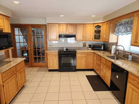 1 Danforth St, Peabody, MA 01960 photo 7