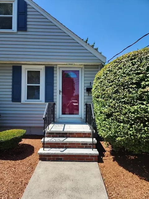 1 Danforth St, Peabody, MA 01960 photo 2