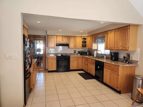 1 Danforth St, Peabody, MA 01960 photo 6