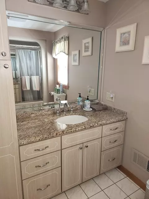 1 Danforth St, Peabody, MA 01960 photo 17