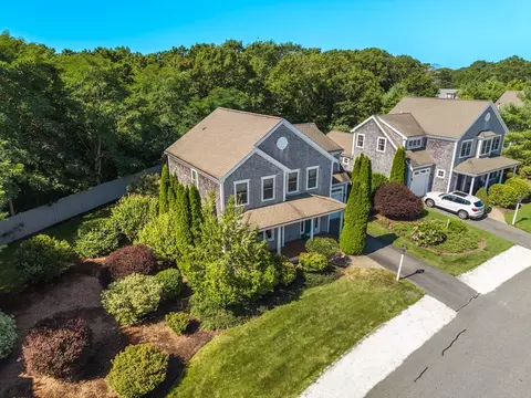 25 Mill Farm Way #25, Falmouth, MA 02536