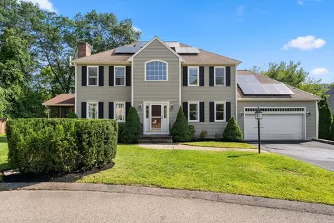 15 Brown Ter, Dedham, MA 02026