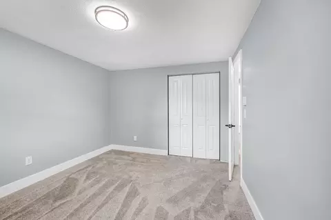 Bedroom - 57 Warebrook Vlg, Ware, MA 01082 photo 5 of 11