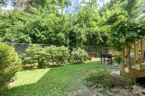 Exterior - 57 Warebrook Vlg, Ware, MA 01082 photo 5 of 9