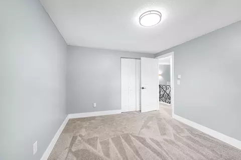 Bedroom - 57 Warebrook Vlg, Ware, MA 01082 photo 4 of 11