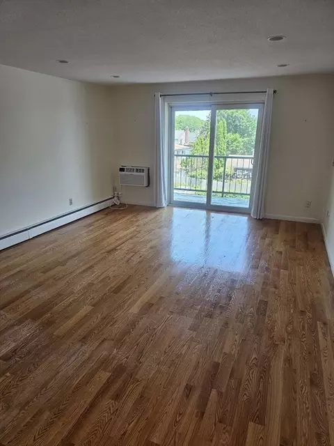 44 Lexington Ave #23, Gloucester, MA 01930