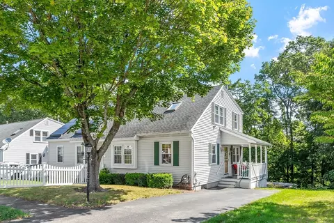 68 B Parsons Hill Dr, Worcester, MA 01603