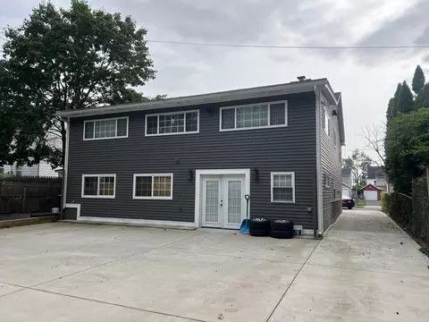 11 Leroy Pl, Springfield, MA 01104 photo 2