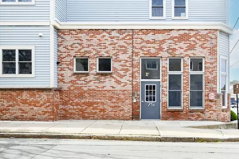 75 Walnut St #116, Peabody, MA 01960