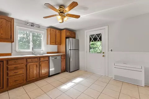 84 Central St, Acton, MA 01720 photo 5