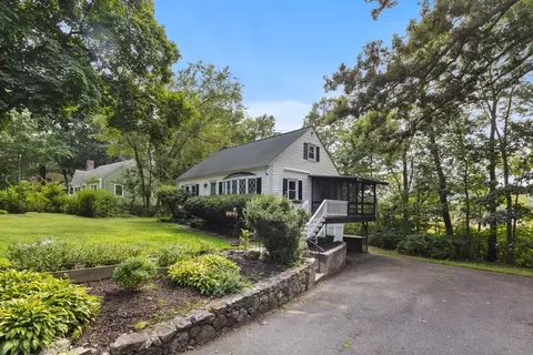84 Central St, Acton, MA 01720 photo 2