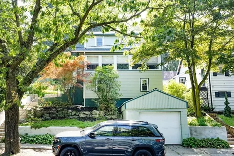 619 Fellsway W, Medford, MA 02155