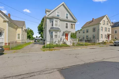 21 7th Ave, Haverhill, MA 01830