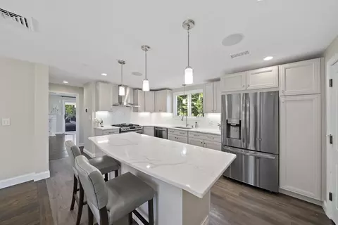 1 Breton Dr, Canton, MA 02021 photo 4