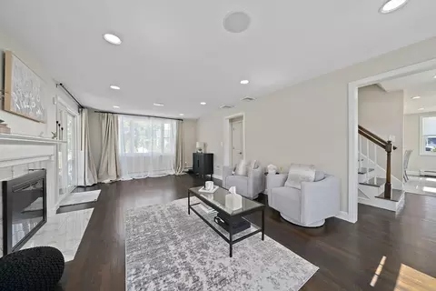 1 Breton Dr, Canton, MA 02021 photo 10